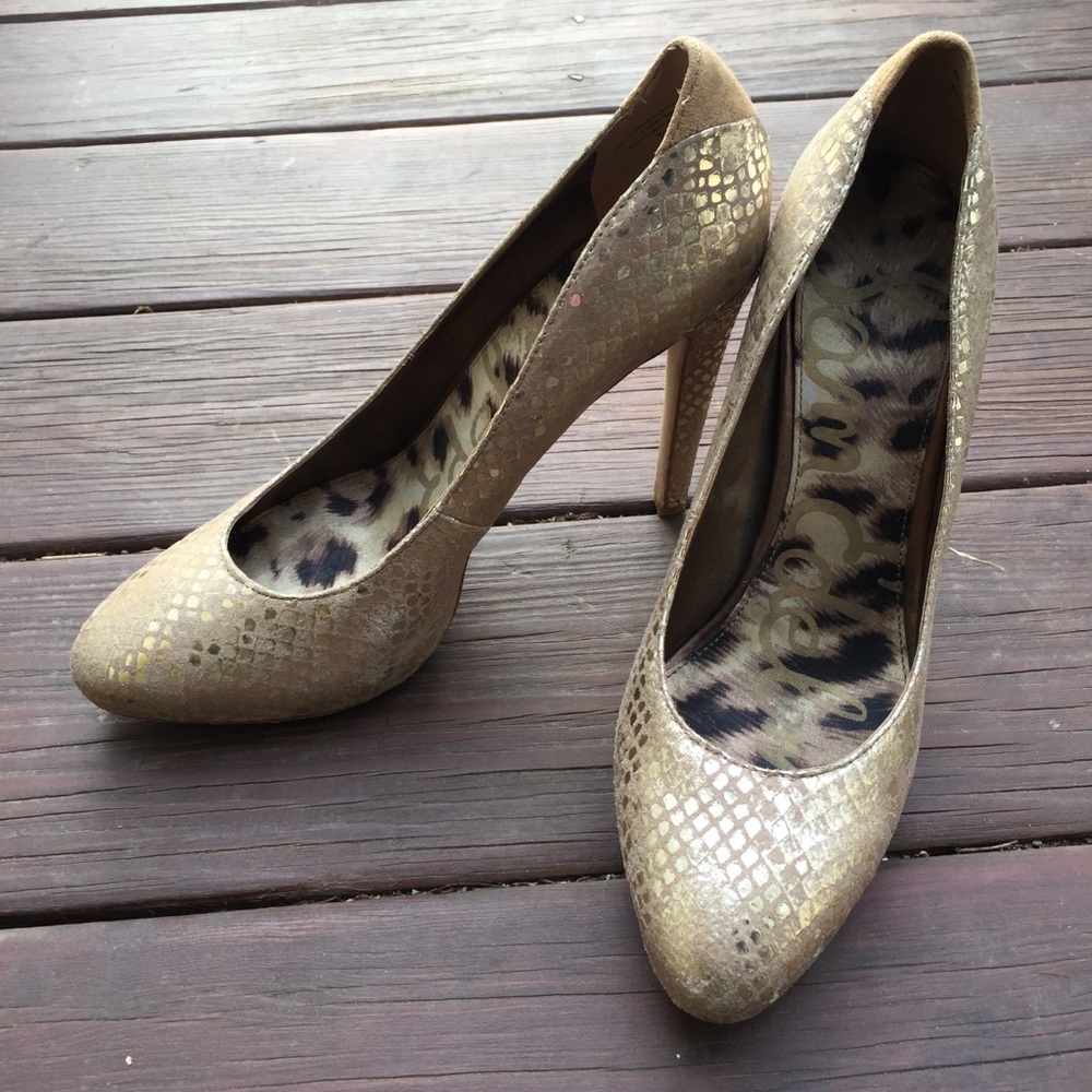 ☀️Sam Edelman Gold Yasmine Snake Skin Pumps 8
